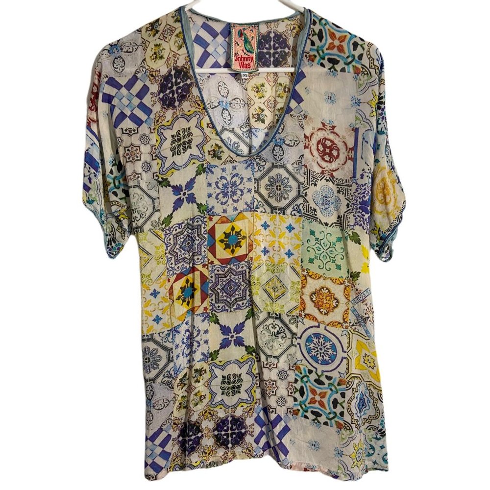 Johnny Was top, Soft, fun and flowing!